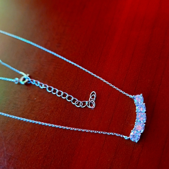 Classic Silver Necklace with Cubic Zirconia jewels - Picture 4 of 4